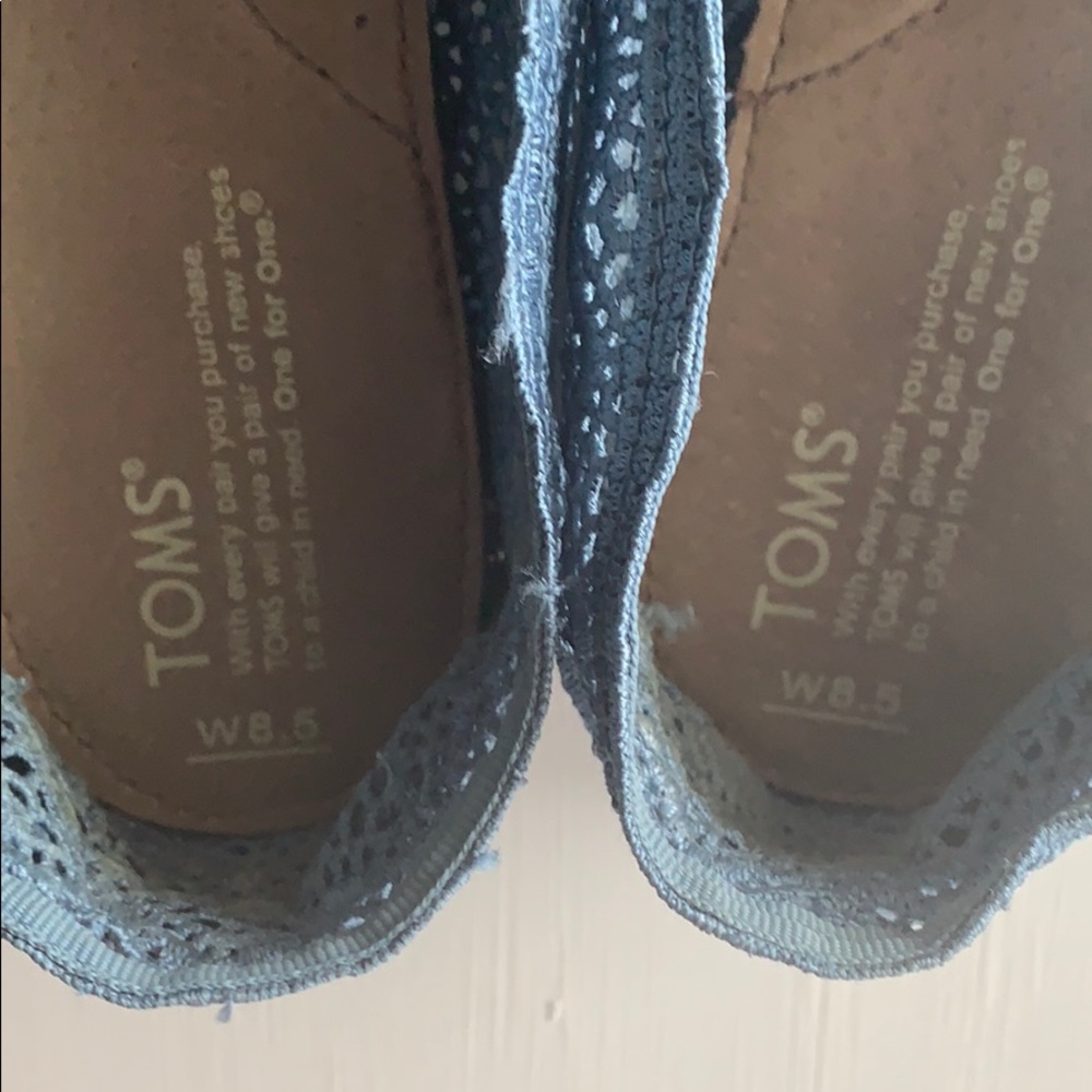 Toms - Picture 5 of 5